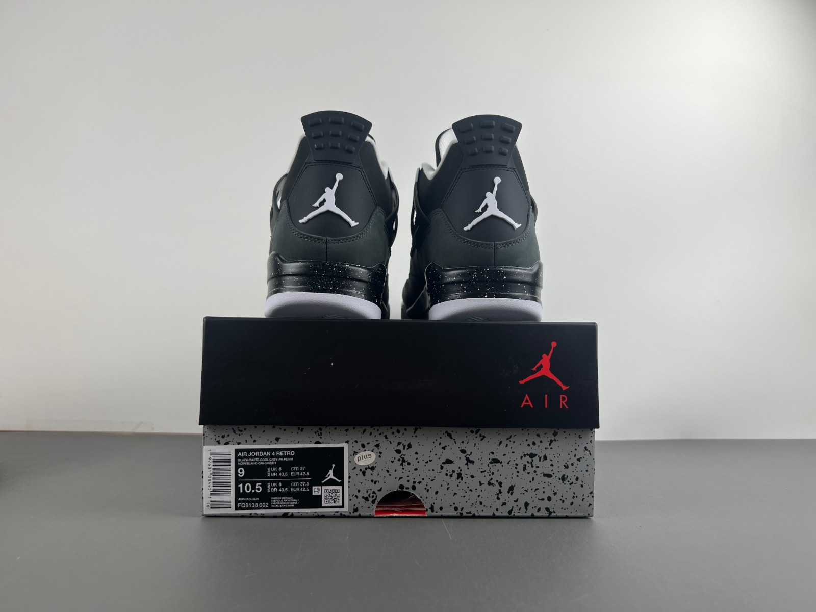 Air Jordan 4 Retro