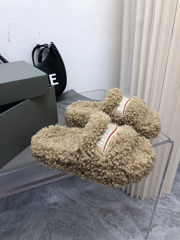 BALENCIAGA SLIDES