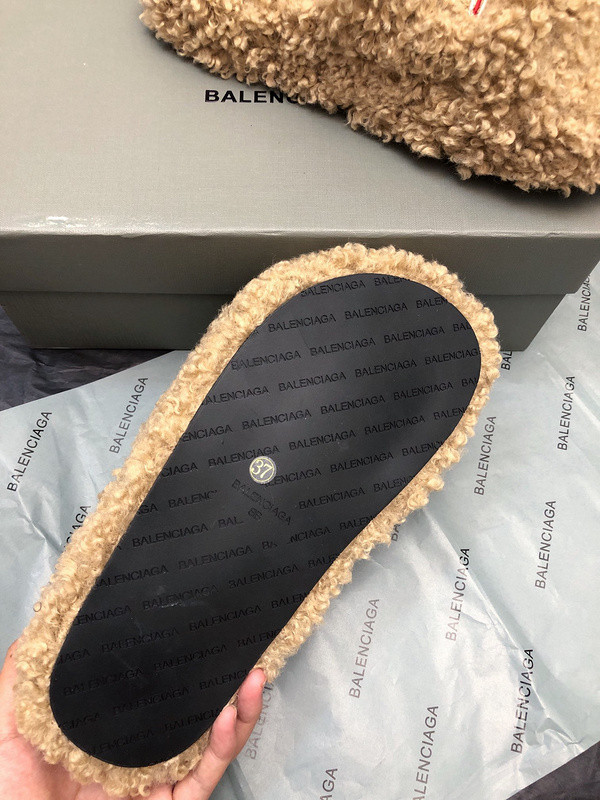 BALENCIAGA SLIDES