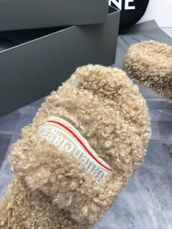 BALENCIAGA SLIDES