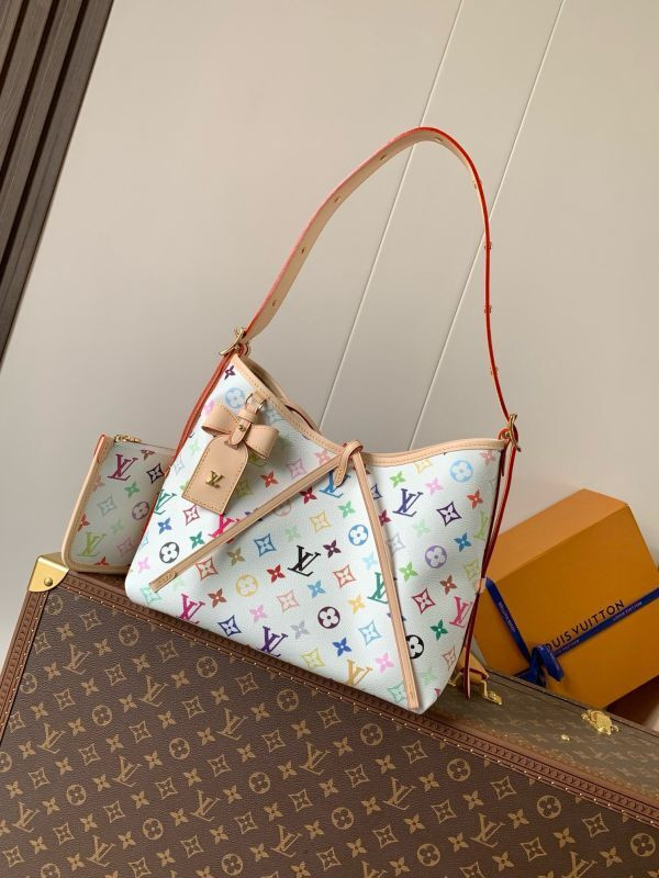 LOUIS VUITTON CARRYALL